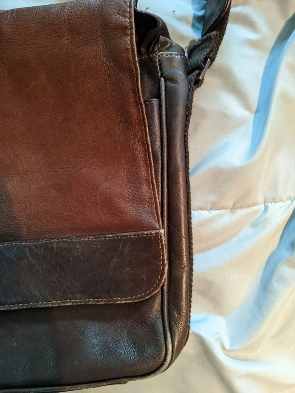Kenneth Cole Reaction Brown Leather Messenger Laptop Bag Crossbody Briefcase